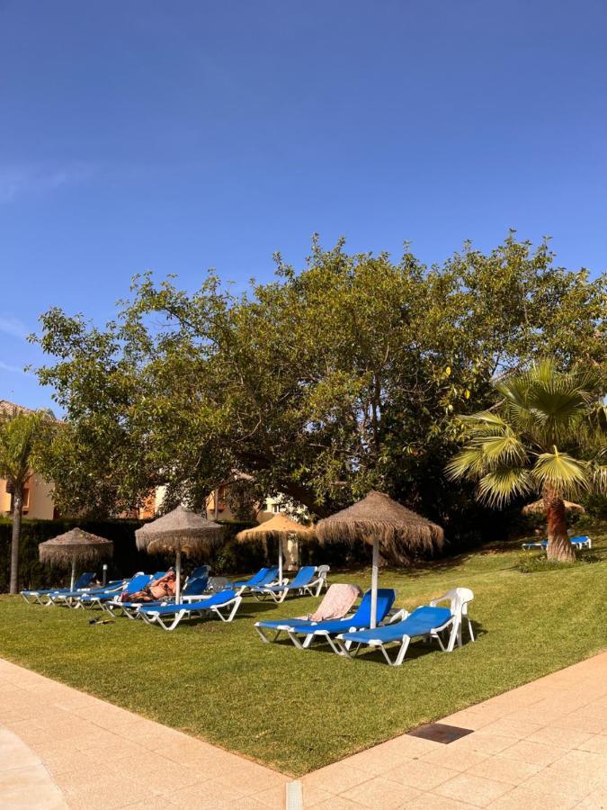 Vistas Al Mar Marbella Del Este Extérieur photo