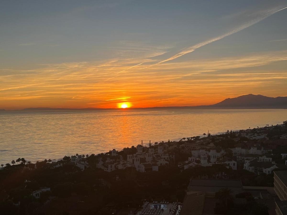 Vistas Al Mar Marbella Del Este Extérieur photo